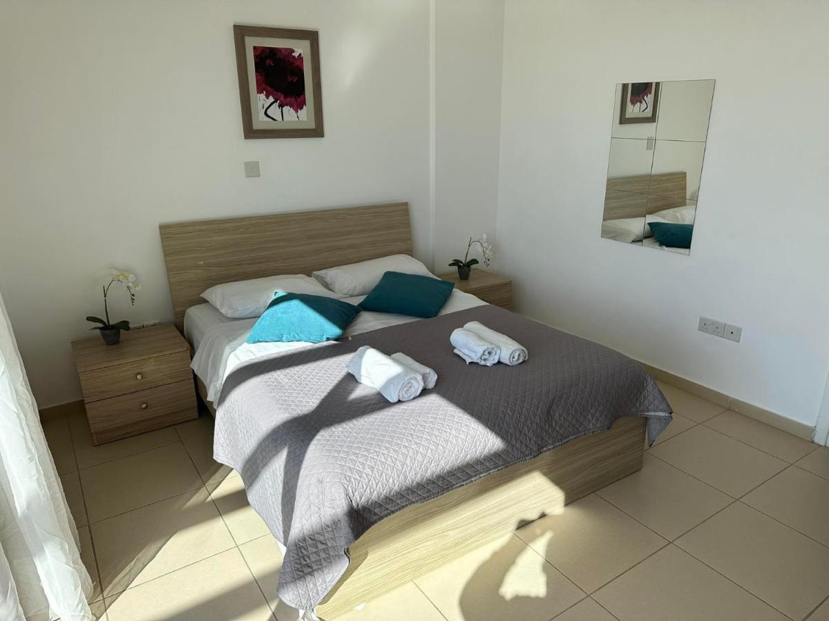 Villa Aqua Sunrise 1Km From Beach With Sea Views コーラル・ベイ エクステリア 写真