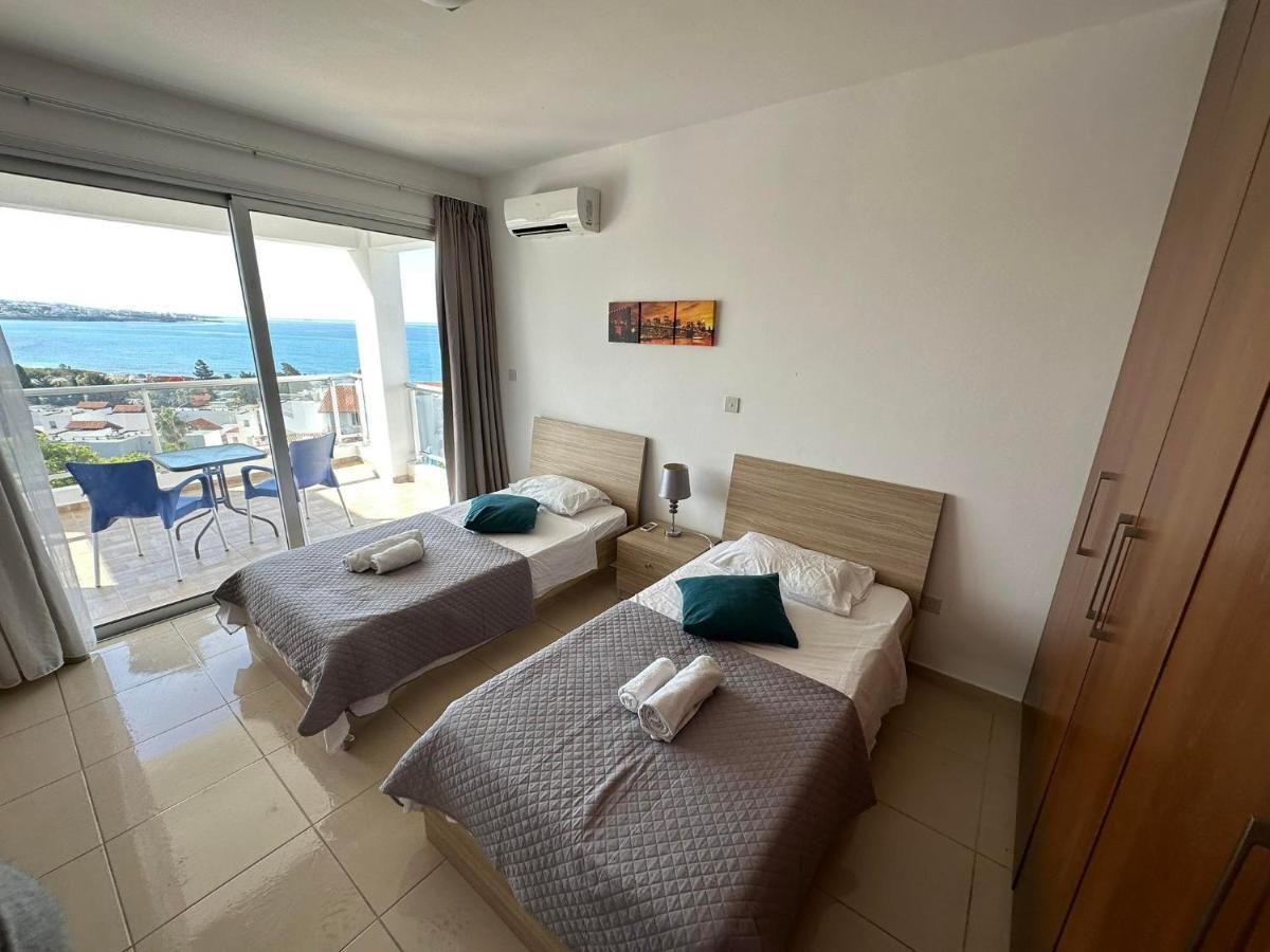 Villa Aqua Sunrise 1Km From Beach With Sea Views コーラル・ベイ エクステリア 写真